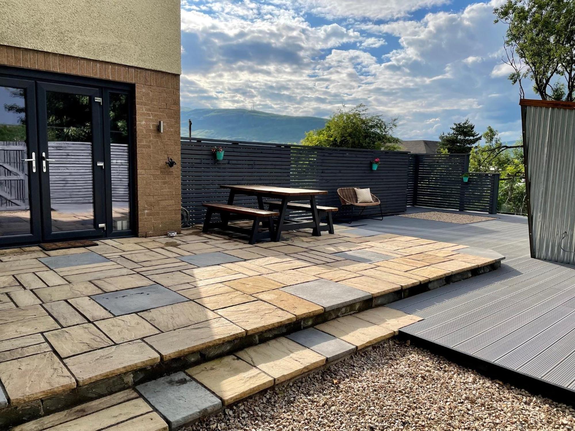 Stylish, Central Studio With Kitchen & Large Deck Fort William Zewnętrze zdjęcie